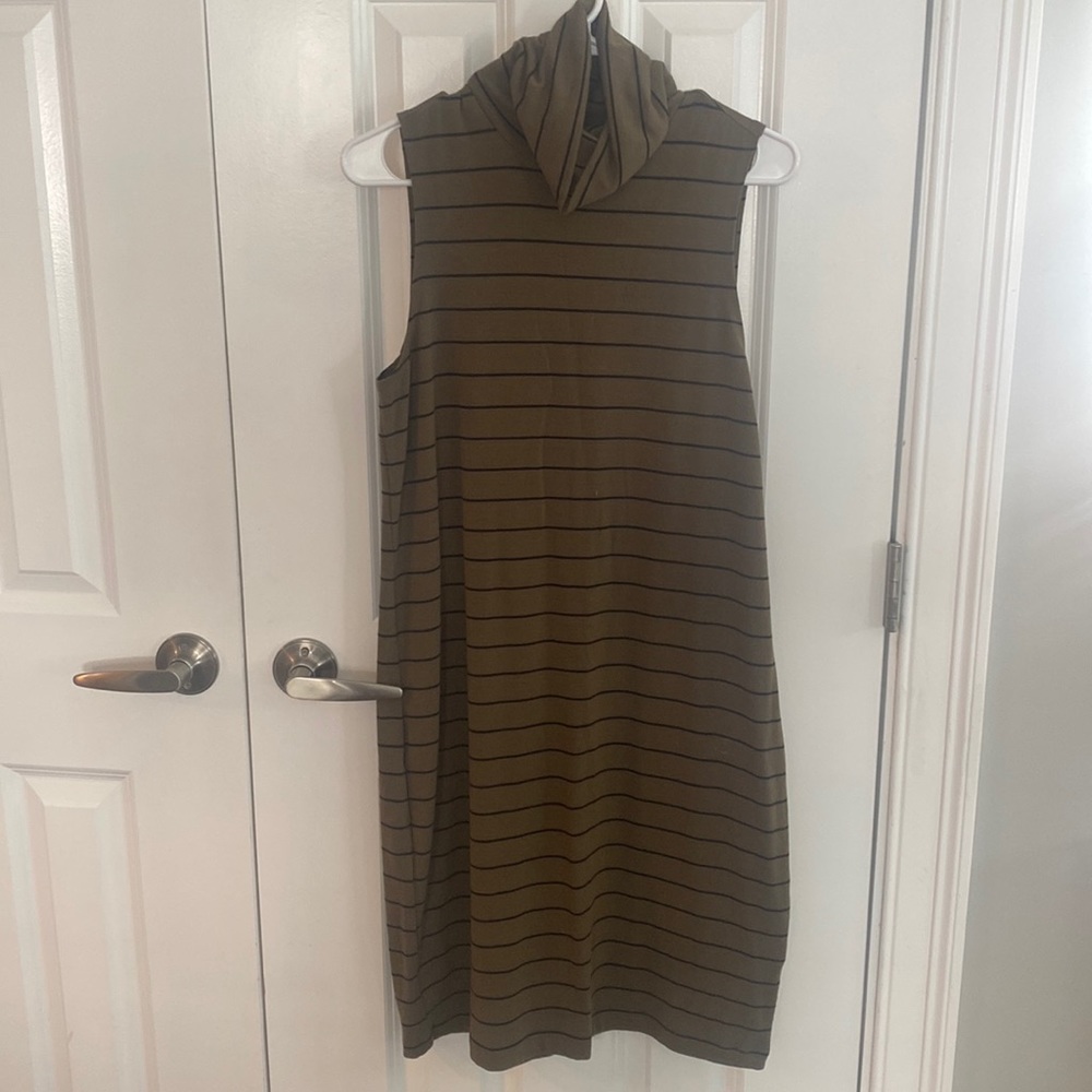 Old Navy sleeveless turtle neck midi dress size S
